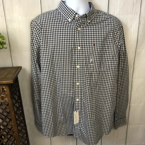 Tommy Hilfiger Other - NWT Tommy Hilfiger Classic Fit Size L Button-down